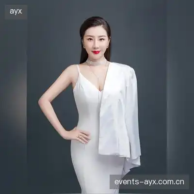 罗蔓君